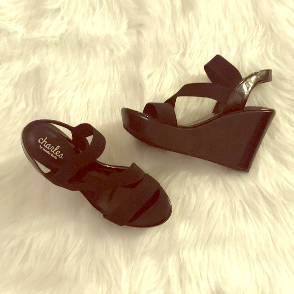 Cute Charles David Black patent sandals